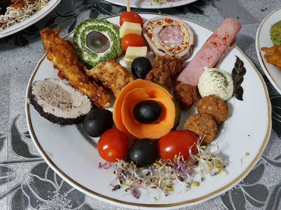 Pensiunea La Lenuta Váncsfalva Kültér fotó
